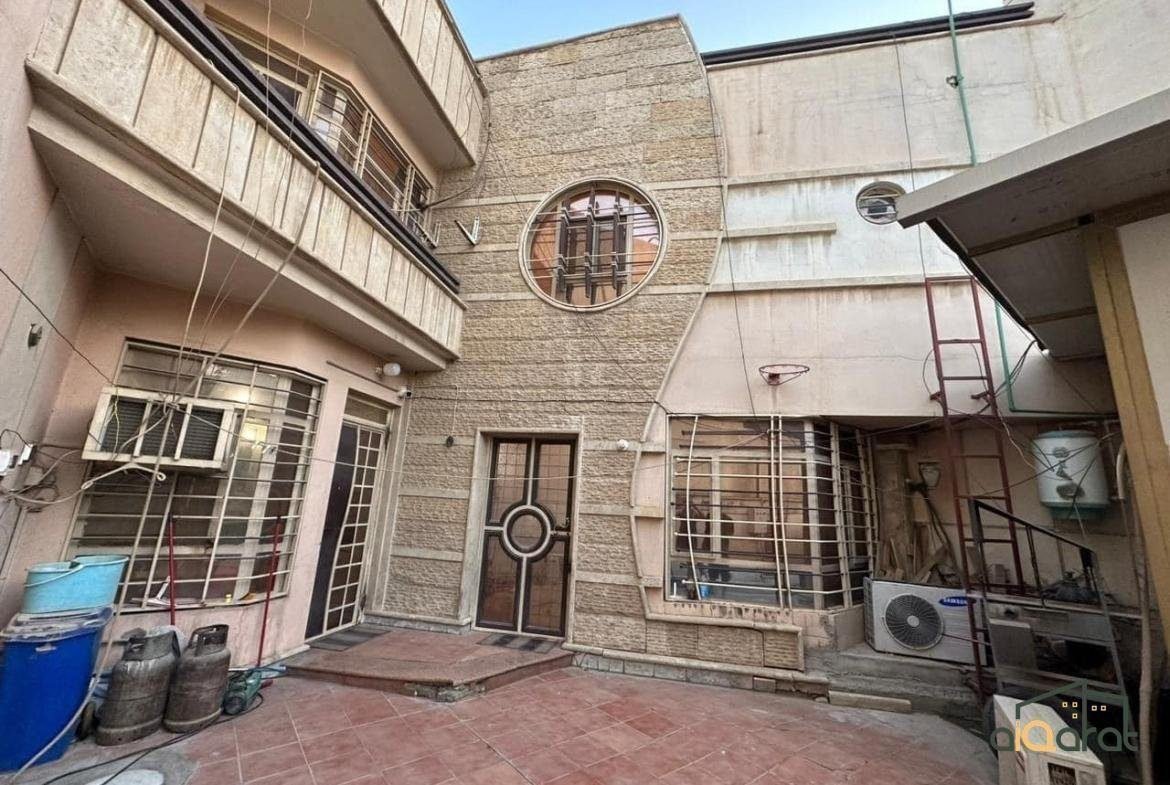 دار سكني للبيع في منطقة المنصور-المهندسين (المساحة٢٢٥ م٢) السعر للمتر ٣٥٠٠ دولار