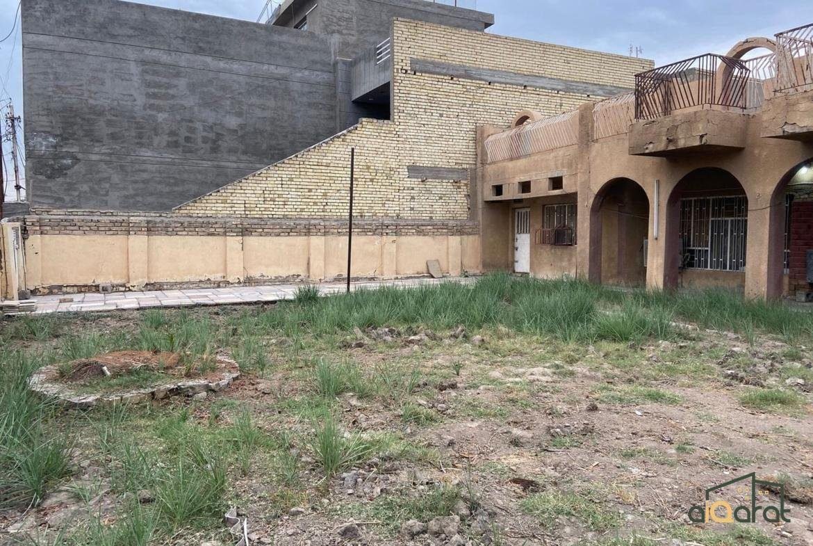 أرض سكني للبيع في منطقة العامرية (المساحة ٢٤٠ م٢) السعر غير معلن
