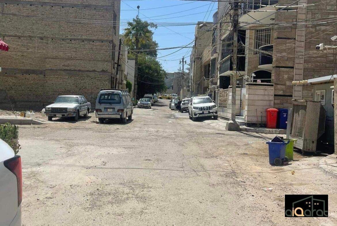 أرض سكنية للبيع في الكرادة٬ منطقة الناظمية (٨٧م²) السعر للمتر ٢٦٠٠ دولار