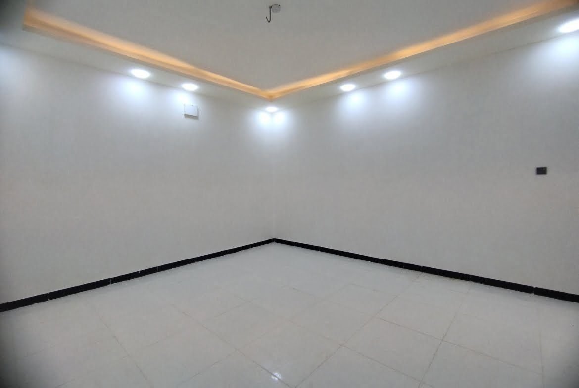 scaled_1000067934