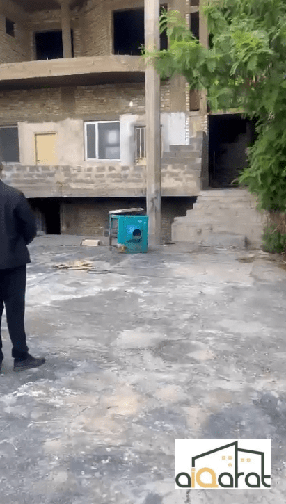 أرض سكني للبيع في الكرادة٬ساحة الفردوس (٦٠٠م²) سعر المتر ٢٧٠٠دولار