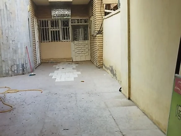 دار للايجار في كربلاء٬ حي النقيب (٣٥٠م²) الايجار الشهري ٢مليون دينار