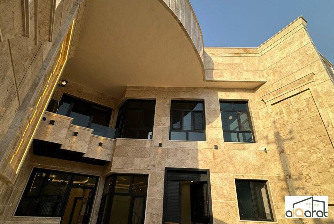 دار سكني للبيع في الكرادة٬بارك السعدون (٢٤٠م²) السعر للمتر ٣٠٠٠دولار