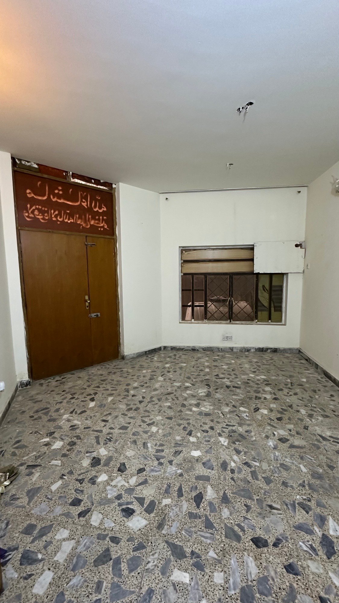 image_picker_6B78C614-7D86-44C3-84DA-5F2B9152DC67-1730-000000DB269AC802