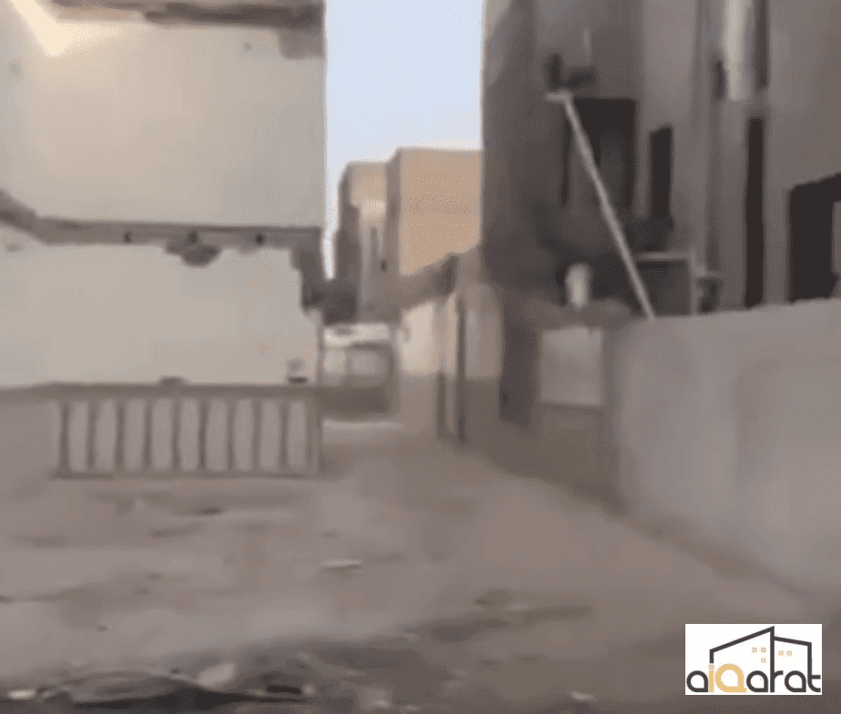 أرض للبيع حي الجامعة(١٣٦م²)السعر للمتر ١٧٠٠دولار