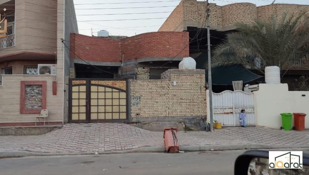 دار للبيع في كربلاء٬ حي قضاة السلام(١٥٠م²)السعر٣٧٥مليون دينار