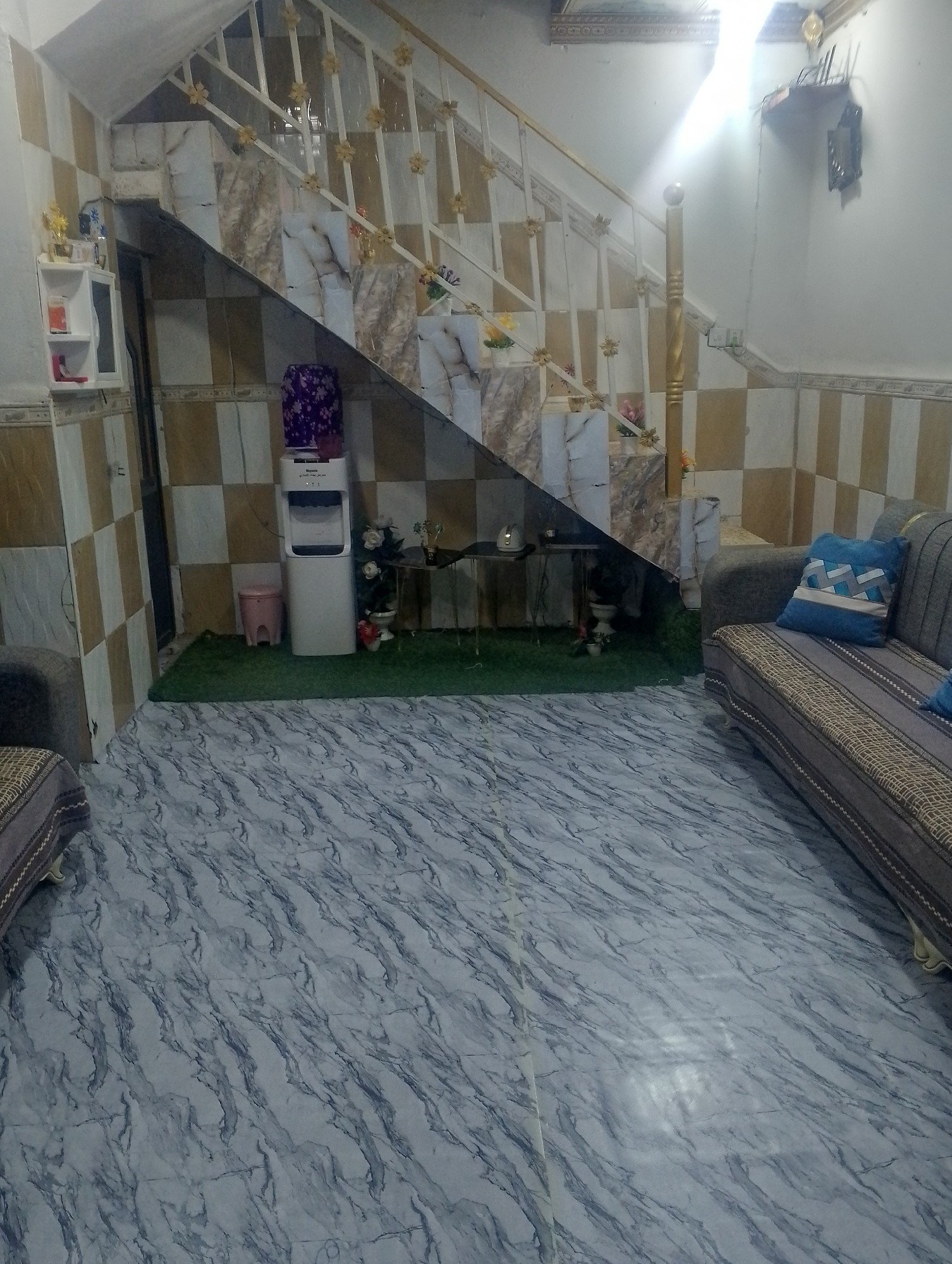 scaled 1000000661