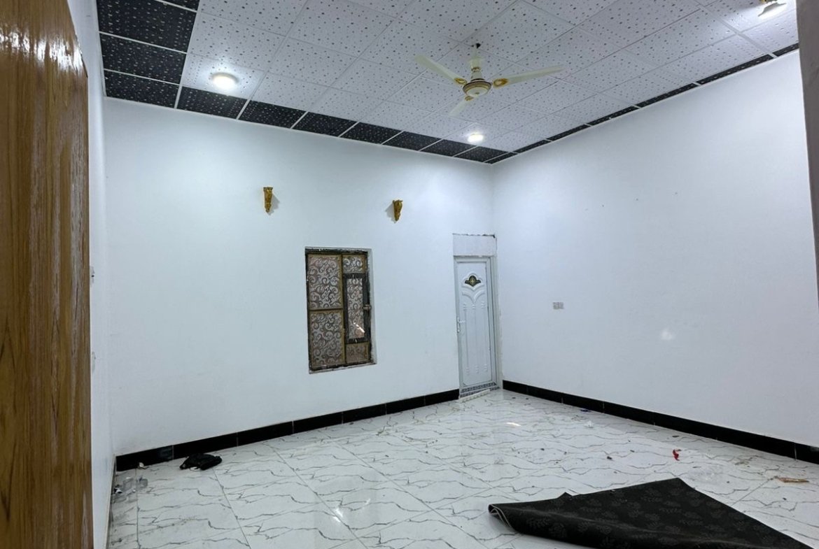 دار للبيع في البصرة- آبو الخصيب(٢٤٥م²) السعر ٨٥مليون دينار