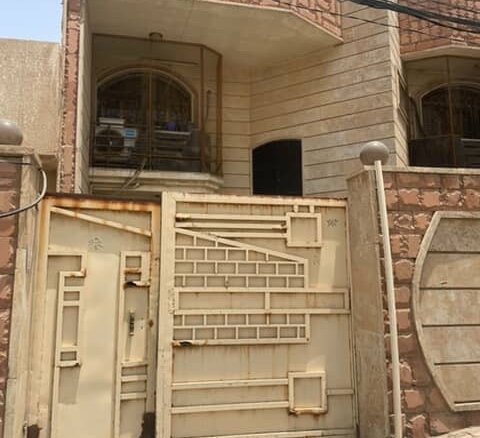 دار للبيع في كربلاء- حي المدراء(٢٠٠م²)السعر السعر ٨٧٠مليون دينار